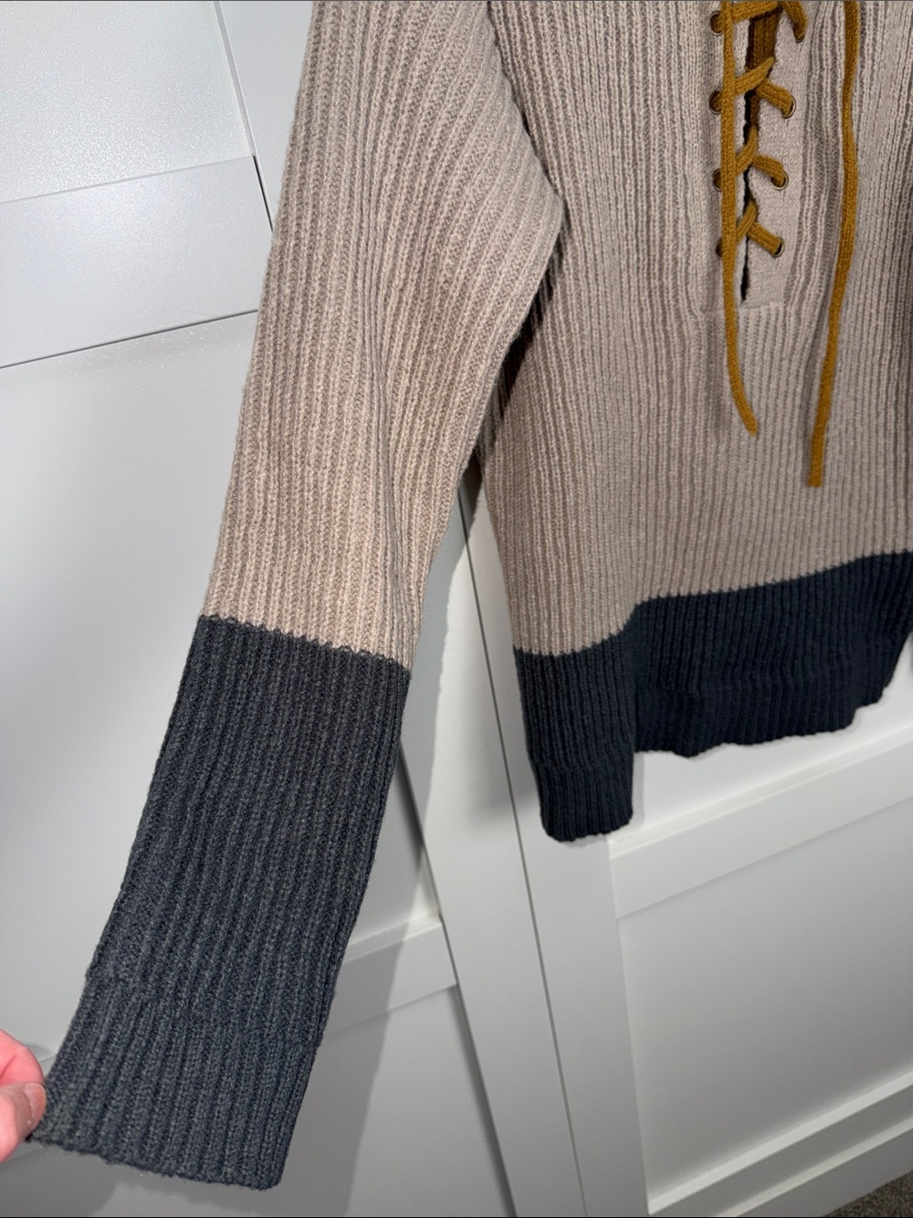 Chunky Color Block Sweater - Picture 5 of 6